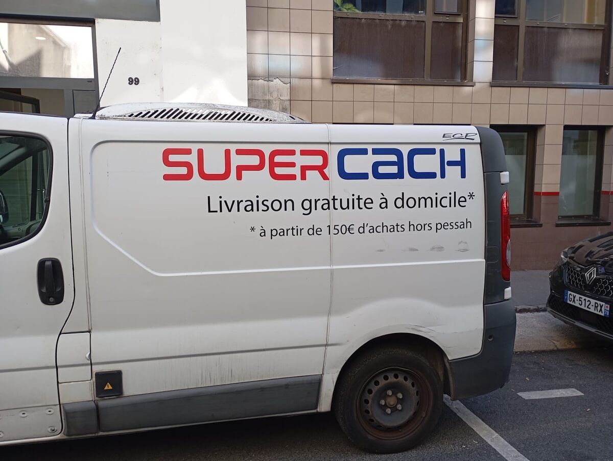 Lettrage Supercach « Livraison gratuite à domicile » sur un utilitaire — DPS Boulogne