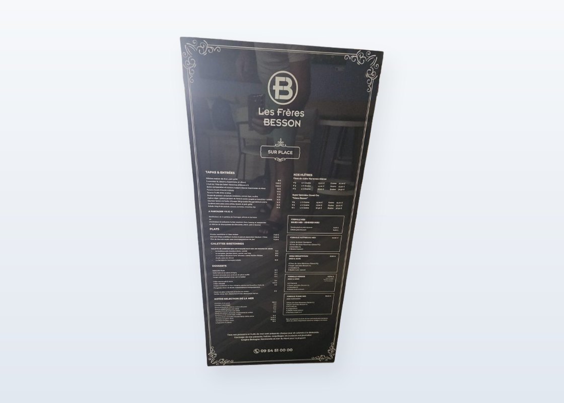 Grand panneau menu noir imprimé pour restaurant — DPS Boulogne