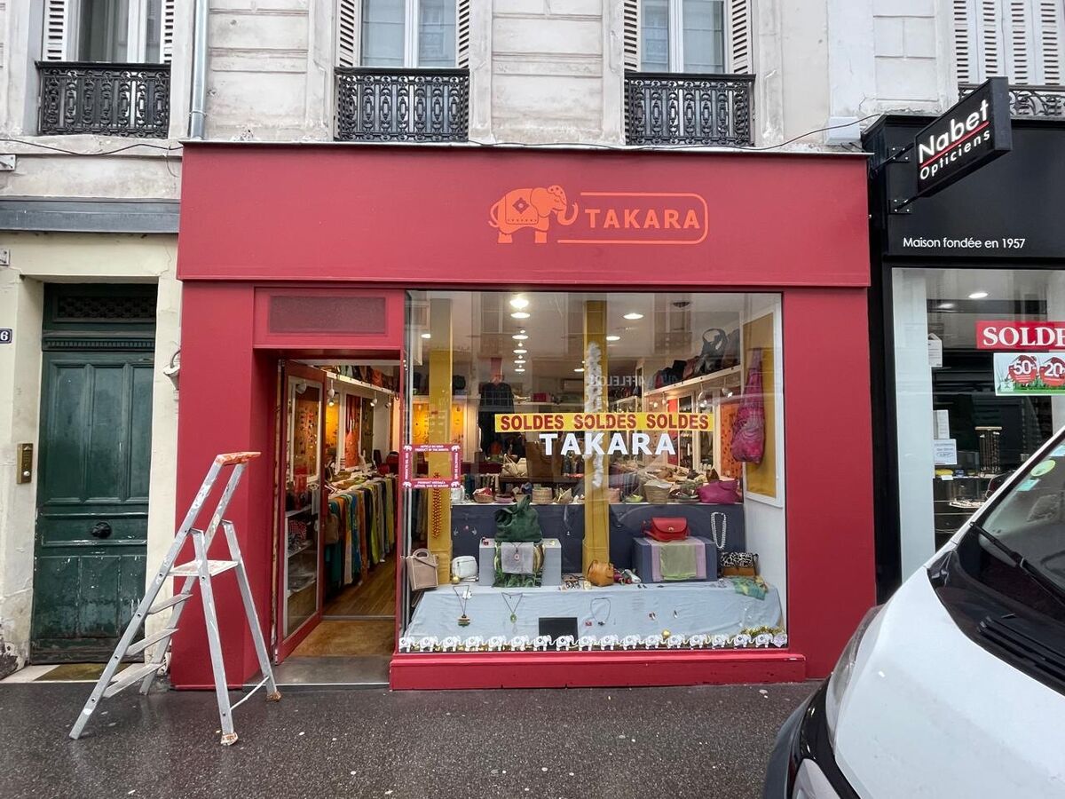 Fin de chantier devant la façade Takara, échelle encore en place — DPS Boulogne