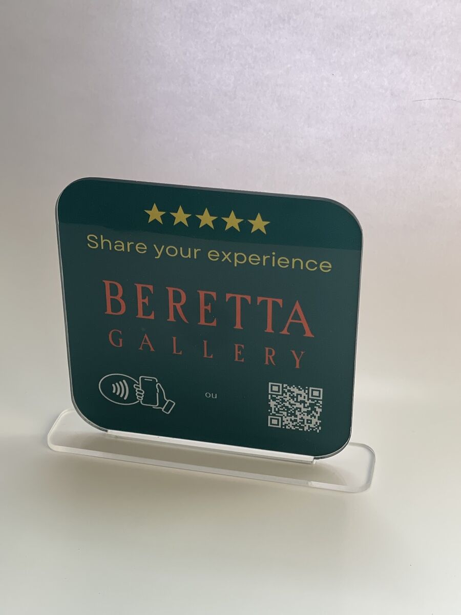 Plaque avis verte Beretta Gallery sur socle — DPS Boulogne