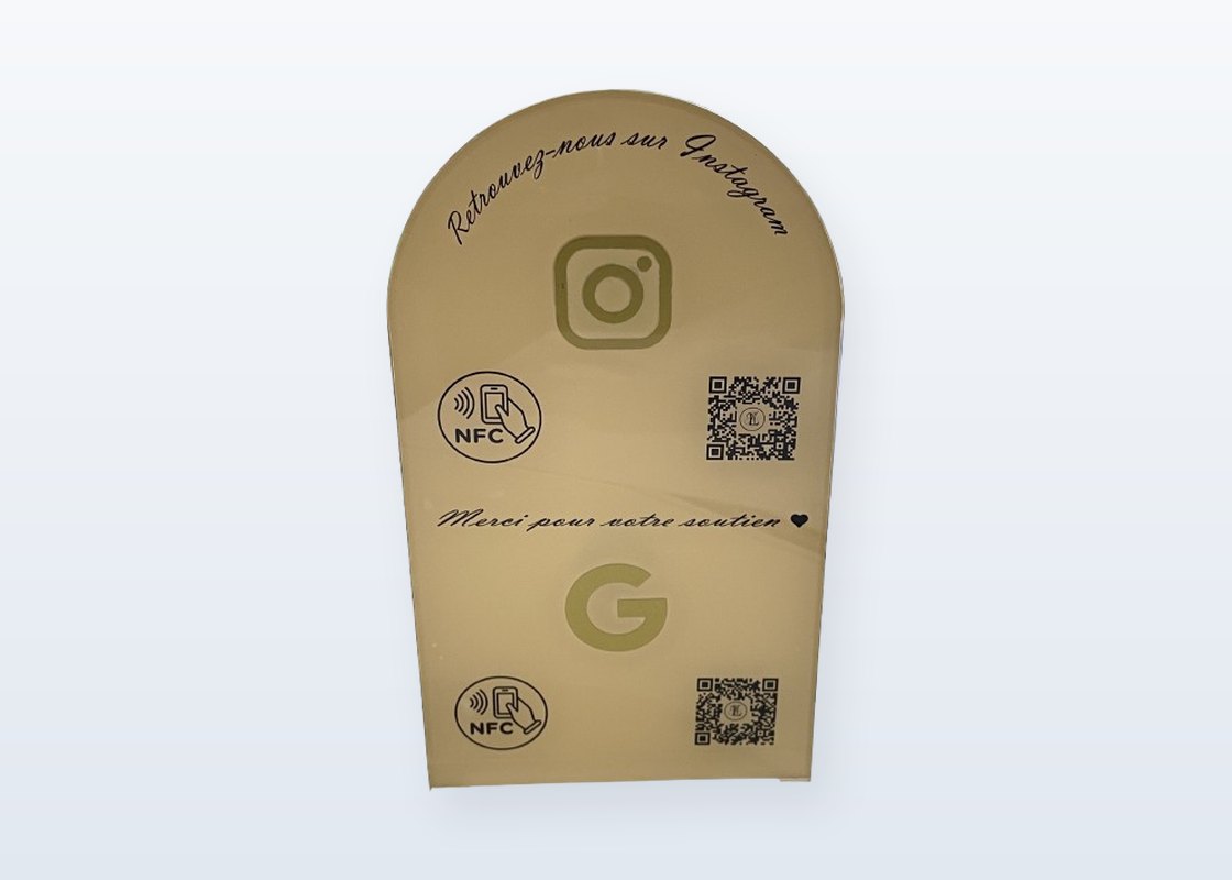 Plaque arche dorée avis Google et Instagram avec QR code et NFC — DPS Boulogne